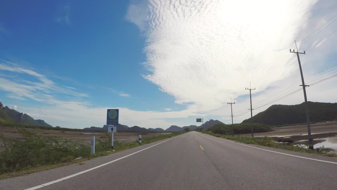 viaje por carretera en el parque nacional khao sam roi yot, tailandia