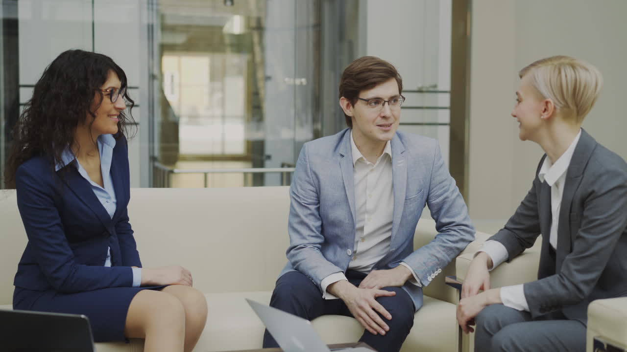 현대적 인 사무실 에서 사업 회의