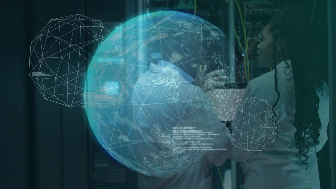 Dos técnicos reaccionando a la aparición de un hologlobo, señalando un rack mientras configuran la red.