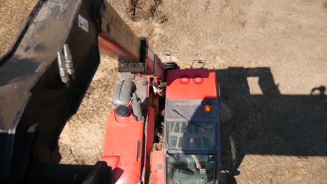 Top-view-from-the-agricultural-loader-on-the-loader