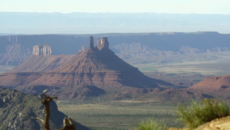 red rock utah canyonland spires in castle valley seen from canyon rim