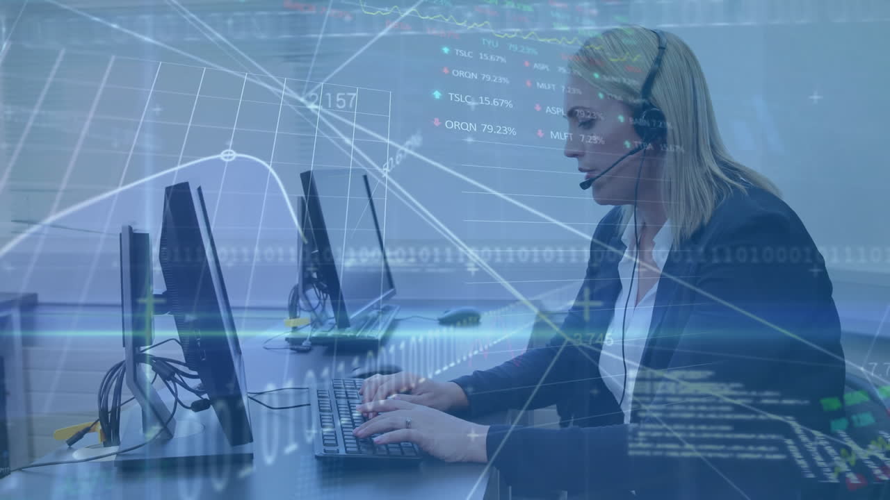 animación de una mujer caucásica con auriculares y usando una computadora para registrar estadísticas y datos