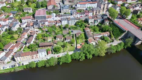 Der-Fluss-Vienne-überquert-Die-Stadt-Limoges,-Frankreich