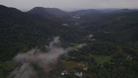 Currumbin-Valley-–-Malerisches-Und-Friedliches-Tal-Im-Hinterland-Der-Goldküste-Australiens