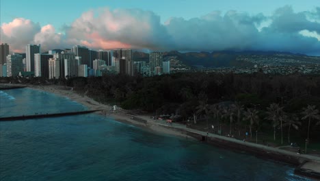 imágenes aéreas de drones de honolulu, hawaii