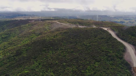 construcción de acceso rd para parque eólico en manawatu, nueva zelanda