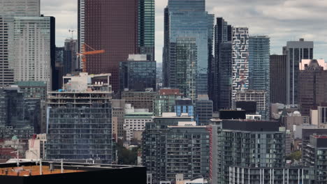desarrollo de rascacielos de toronto ciudad aérea canadiense