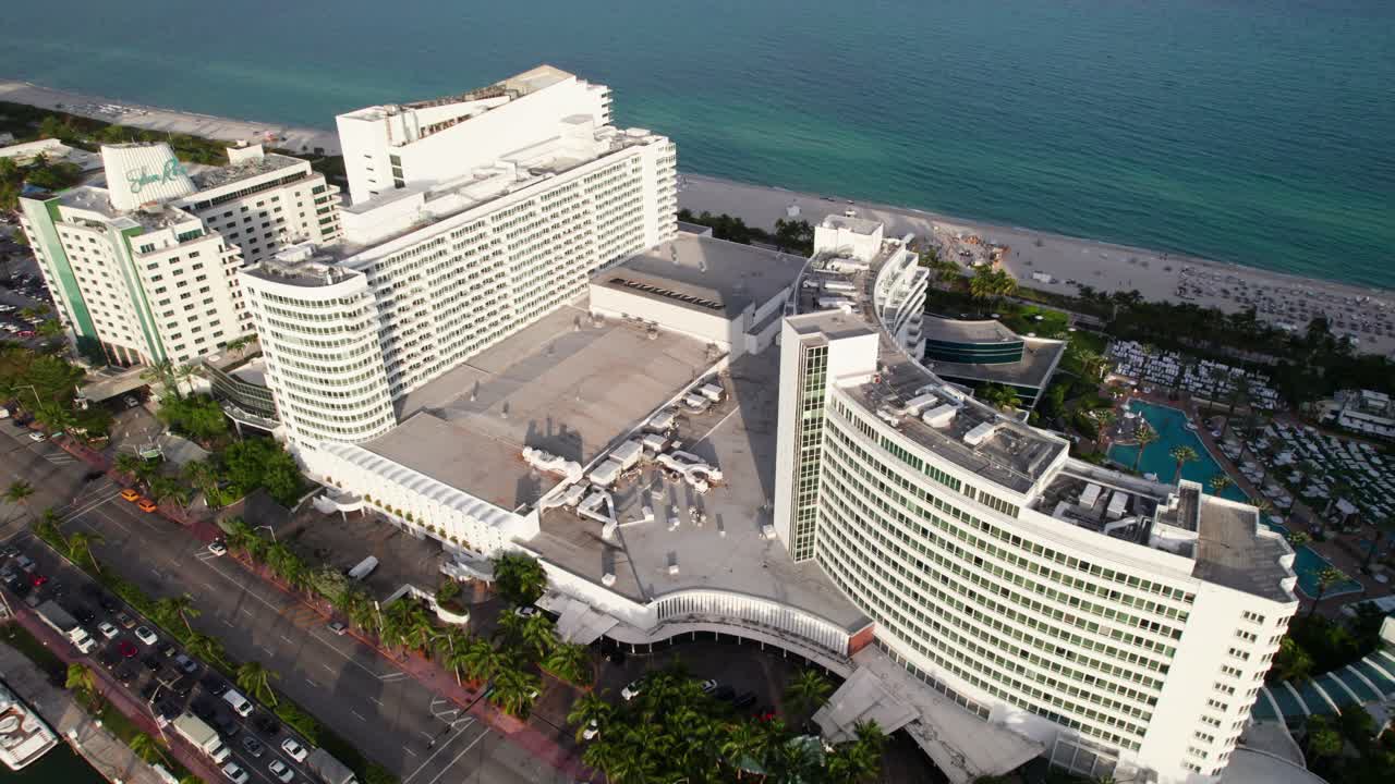 마이애미 비치의 퐁텐블로 호텔, 고전적인 1950년대 아르데코 호텔