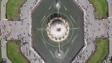 moscow fontan druzhba narodov, kamennyy tsvetok, vostok rocket with a drone at 4k 30fps