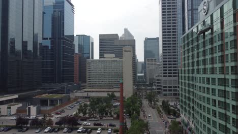 Calgary,-Ubicada-En-El-Corazón-De-Alberta,-Canadá,-Es-Una-Ciudad-Vibrante-Conocida-Por-Su-Impresionante-Combinación-De-Sofisticación-Urbana-Y-Belleza-Natural.