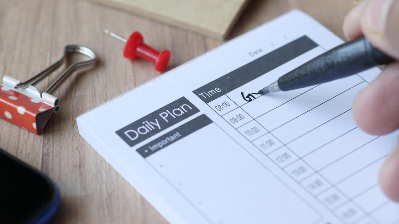 planificador diario con horario de gimnasio y baño