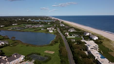 Vista-Aérea-De-La-Playa-Principal-De-East-Hampton-Long-Island-Nueva-York