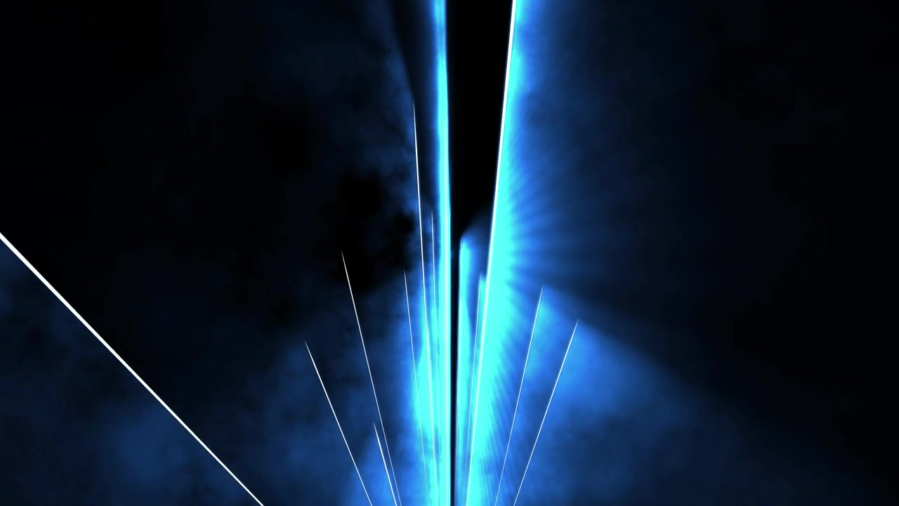 Abstrakte blaue Laserstrahlen, die sich durch Rauch bewegen