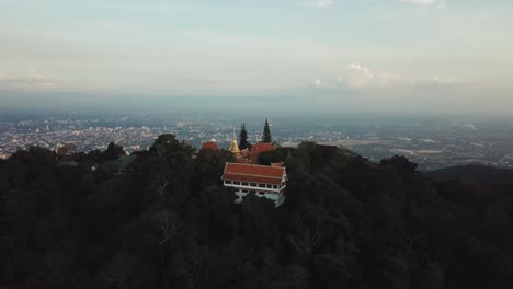 Templo-En-Vista-Aérea-De-Tailandia