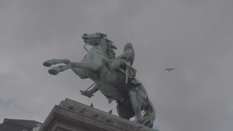 Estatua-De-Absalon-En-La-Ciudad-De-Registro-De-Copenhague