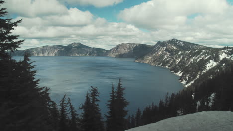 wide shot of crater lake national park