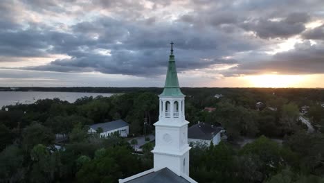 aerial orbit of church in beaufort sc