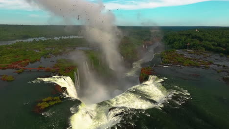 Antena---Garganta-Del-Diablo-En-Las-Cataratas-Del-Iguazú,-Argentina,-Amplio-Plano-Descendente