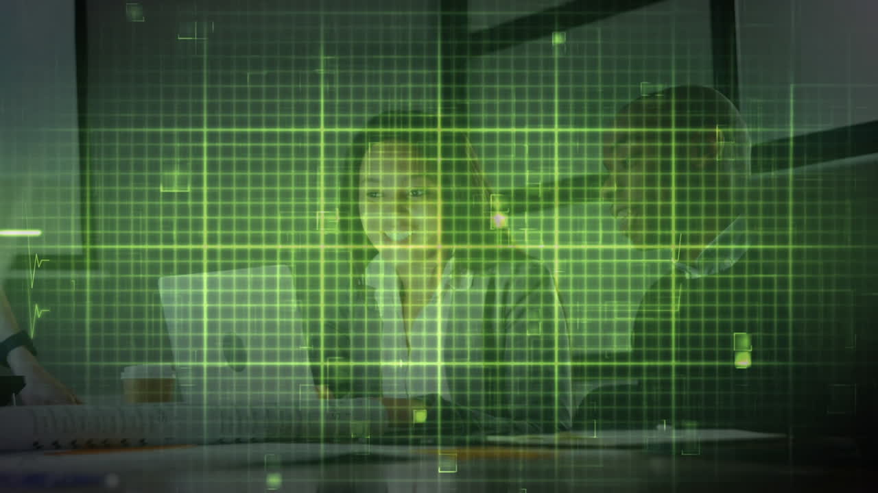 사무실에서 노트북을 사용하는 다양한 비즈니스 사람들에 대한 이소 전기 라인의 애니메이션