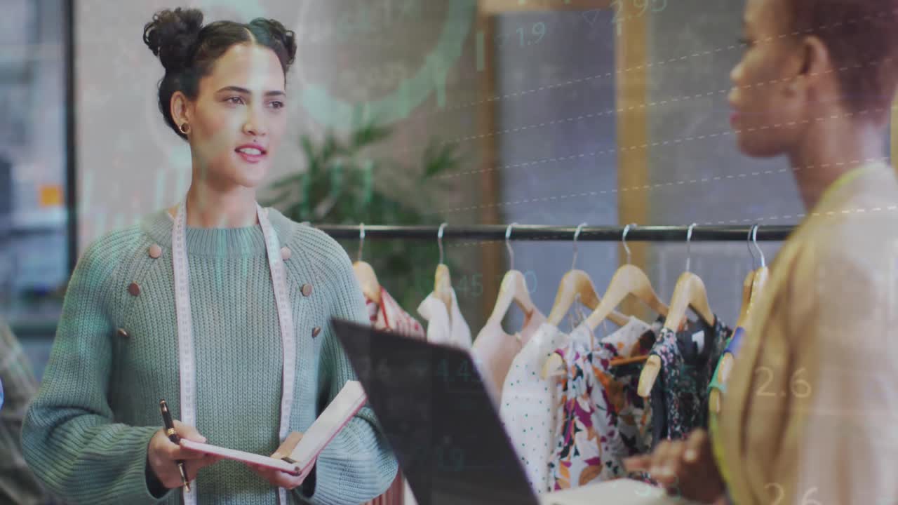 animación del procesamiento de datos financieros sobre diversas mujeres empresarias