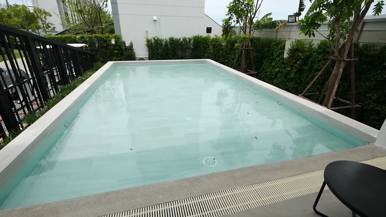 Moderne og minimalistisk poolvilla udvendigt design, ingen mennesker-4