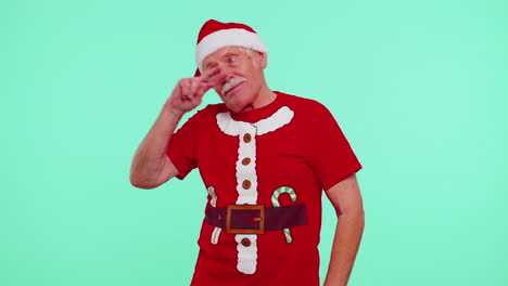 Mature-Christmas-grandfather-man-dancing-trendy-dance-for-social-media-fooling-around-having-fun