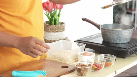 Cooking Instant Noodles: A Simple Recipe