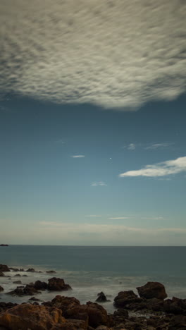 sea-and-sky-in-portugal-in-vertical