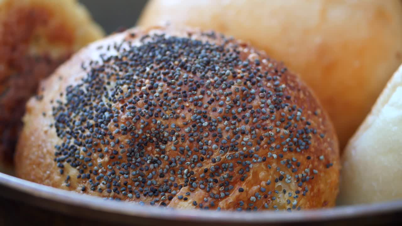 primer plano de panes de semillas de amapola