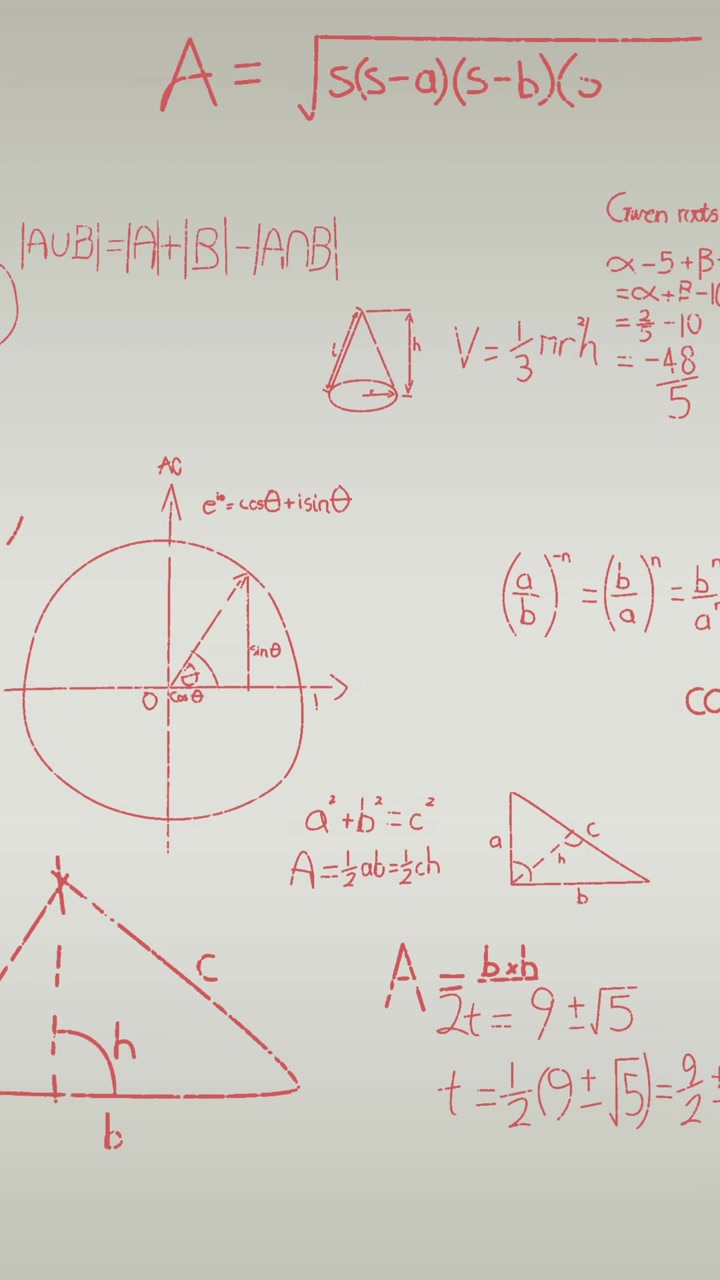 Animazione di elaborazione dati matematici su sfondo bianco.