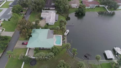 vídeo de drones de 4k de las inundaciones causadas por la tormenta del huracán idalia en st.