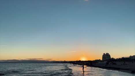 Nachtansicht-Des-Sonnenuntergangs-Bei-Grande-Motte