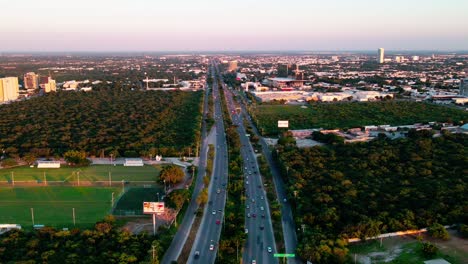 Timelapse-De-La-Avenida-Principal-De-Merida