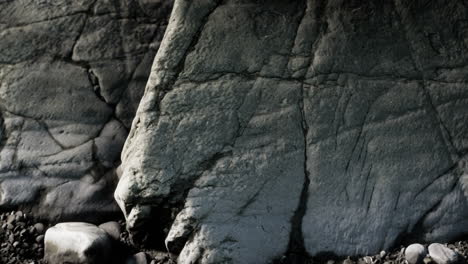 Cerca-De-La-Formación-De-Piedras-Rocosas