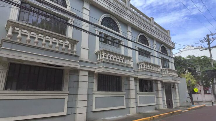 Vídeo en 4K de un edificio colonial en Intramuros, Manila, Filipinas
