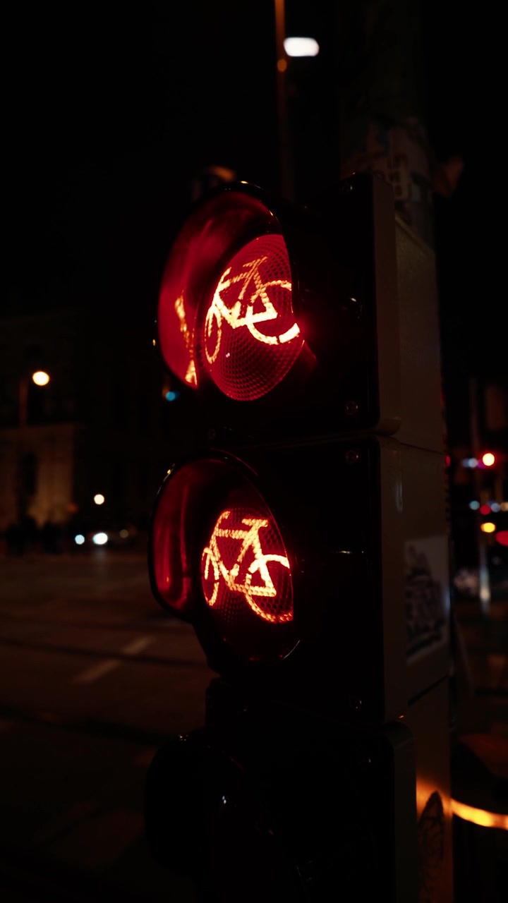 Luz roja del semáforo de bicicleta