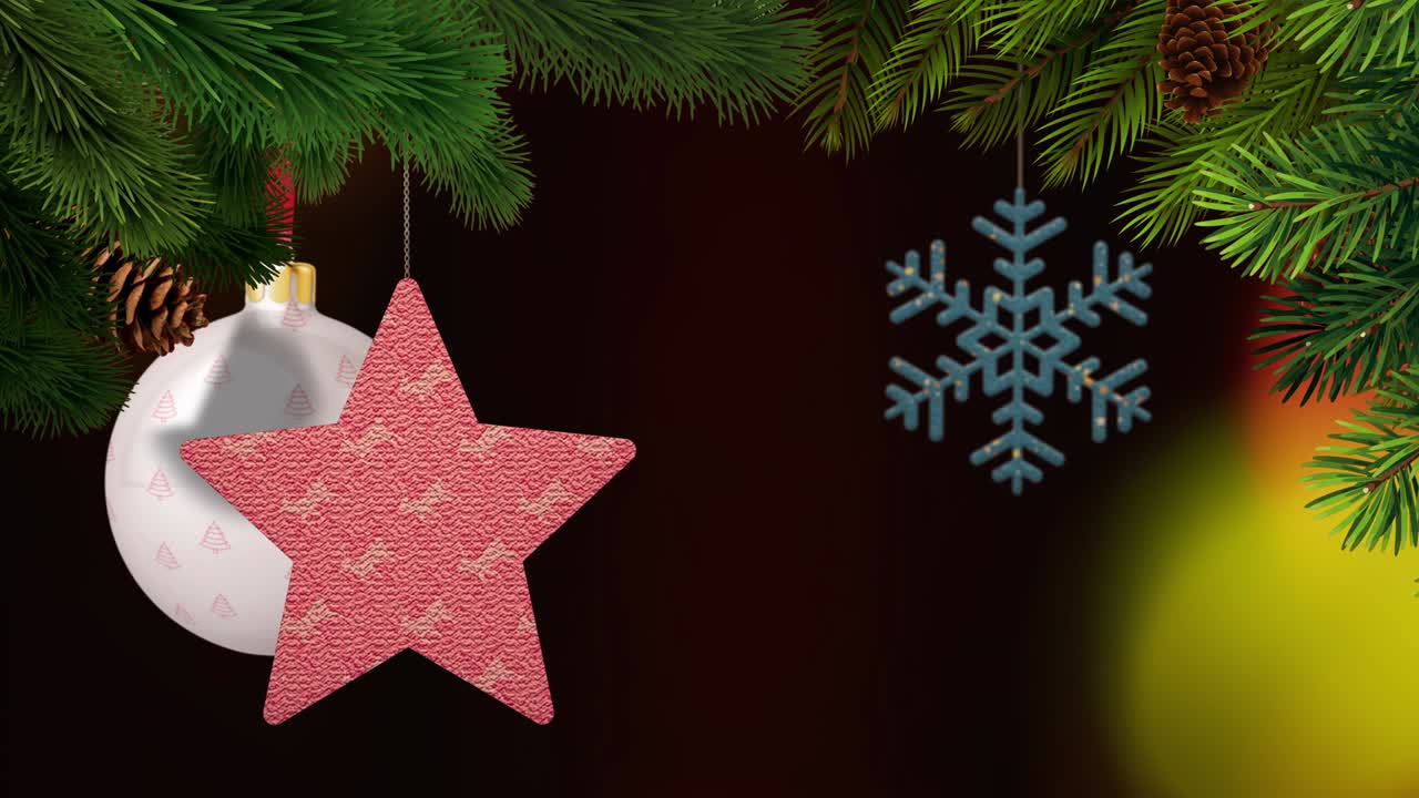 los adornos de navidad y los pinos se balancean en un fondo bokeh en bucle