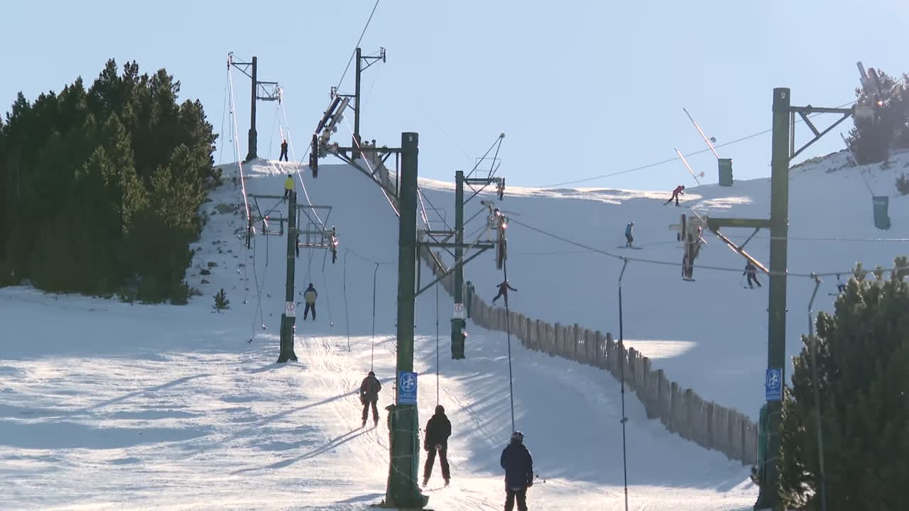 겨울 에 스키 리조트