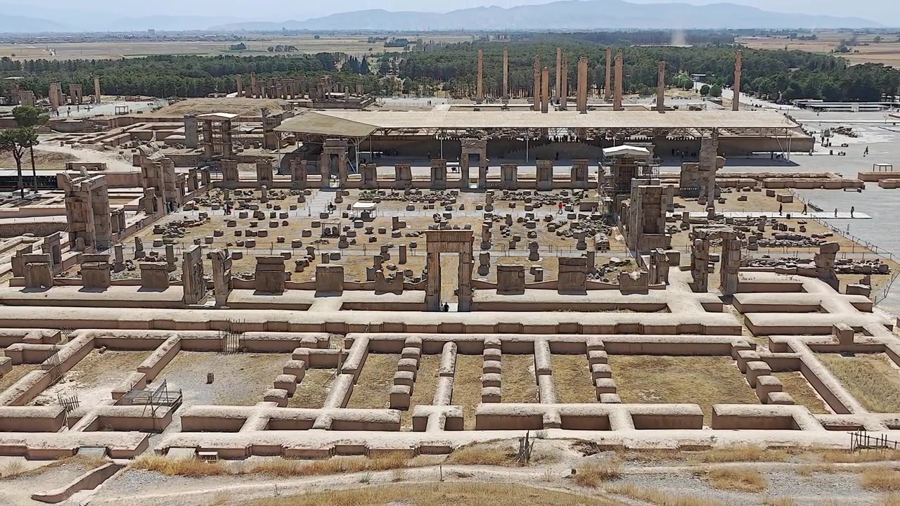 Flygfoto över Persepolis antika ruiner i Iran.