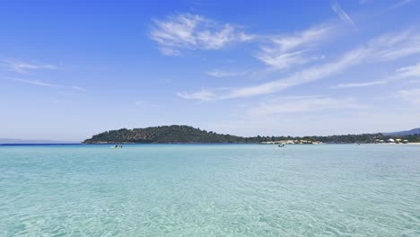 Clean-blue-flag-beaches-of-Halkidiki-Peninsula,-Greece