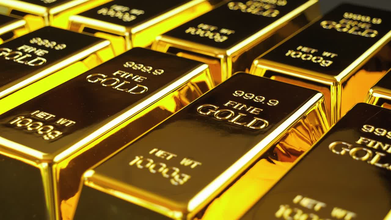 순서대로 쌓인 은 금의 막대기들.