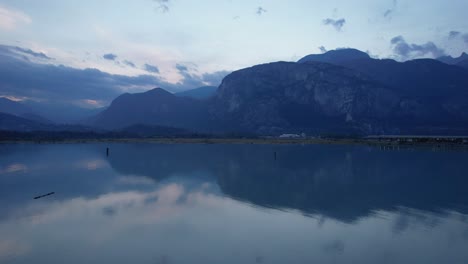 vista aérea todavía clara agua del océano no contaminada en canadá paisaje increíble