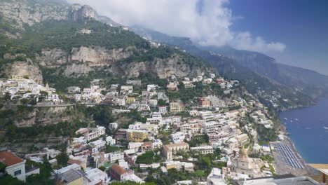 panorama de la vasta ciudad desde el acantilado | positano italia pintoresco verano acantilado inmersivo viajes turismo montaña, europa, caminar, tembloroso, 4k
