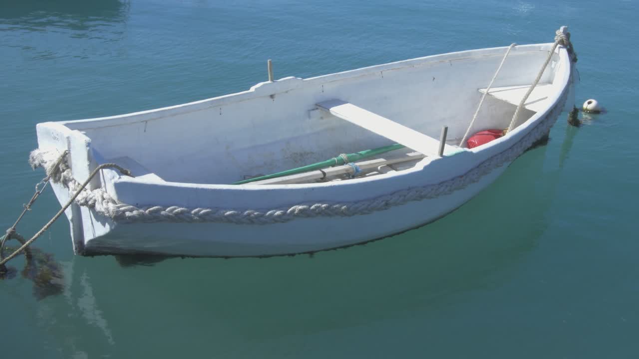 белая лодка в марсакслокке, мальта