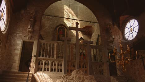 Interior-Of-Jerusalem-Church-In-Bruges,-Belgium