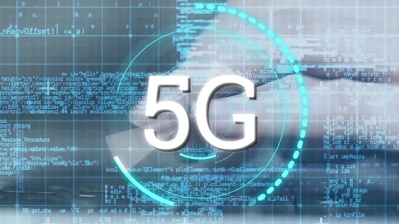 5g scritto nel mezzo di un cerchio futuristico con codici di programma