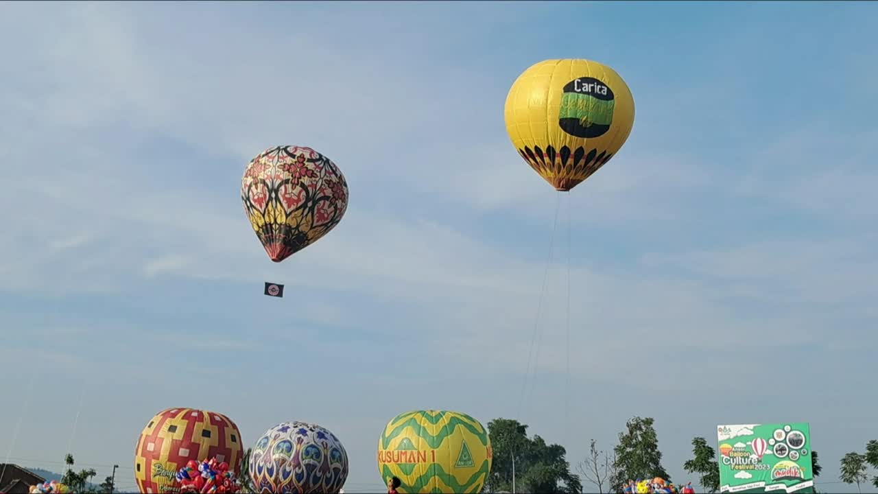 Balloon Culture Festival is a hot air balloon festival held in Wonosobo, Central Java. This festival is a creative event for Wonosobo youth and an annual tourist attraction.