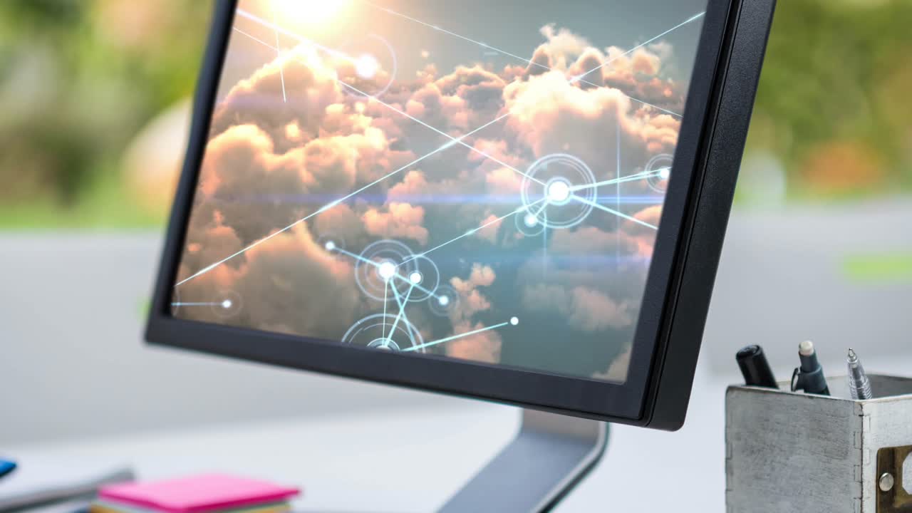 animación de la red de conexiones y nubes sobre la oficina