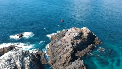 Vista-Aérea-De-Un-Popular-Lugar-De-Buceo-Cerca-De-Byron-Bay-Australia