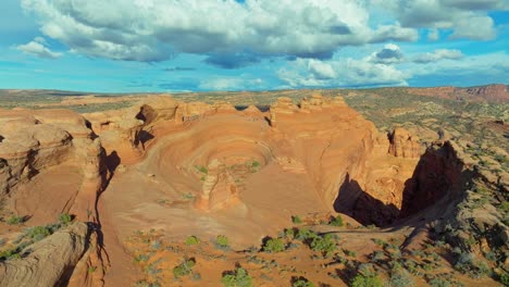 maravilla natural del paisaje en el parque nacional arches en utah, estados unidos